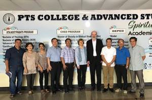 Photo: Christine and Thomas Schirrmacher with the management of PTS College &amp; Advanced Studies, Manila Â© BQ/Thomas Schirrmacher