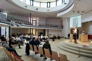 Photo: Thomas Schirrmacher looking back at the beginnings of the Martin Bucer Seminary © MBS/Martin Warnecke