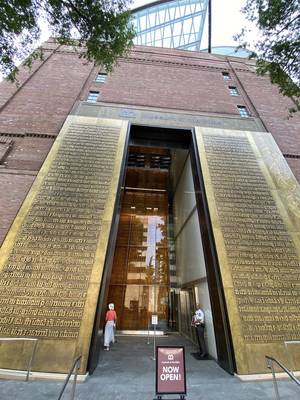 Foto: Der Eingang des Bibelmuseums Â© WEA/Timothy K. Goropevsek