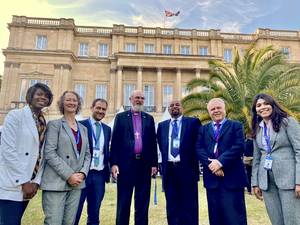 Von links nach rechts: Alicia Edmund (EAUK), Janet Epp Buckingham (WEA), Danny Webster (EAUK), Thomas Schirrmacher (WEA), Godfrey Yogarajah (WEA), Gaetan Roy (Deutschland) und Yamini Yavindran (NCEASL) © WEA/Martin Warnecke